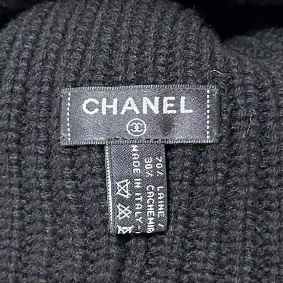 Chanel Classic Double C Knitted Beanie, Stylish and Warm - Picture 4 of 4